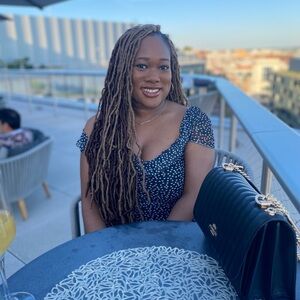 Meet your Posher, Cherelle!